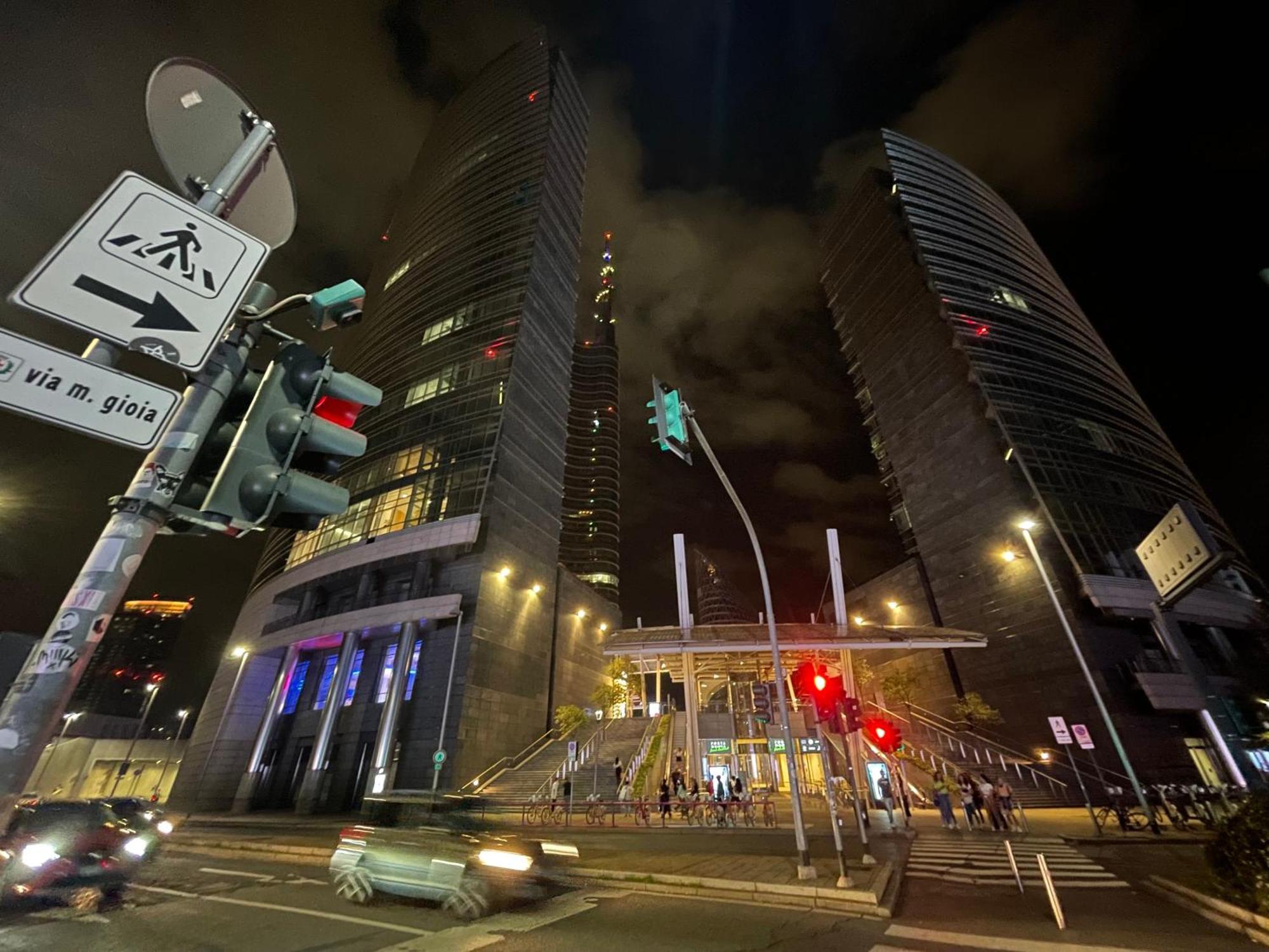 Mila By The Blue Twins Apartments Milano Exteriör bild
